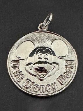 Vintage Walt Disney Sterling Silver Charm (large)